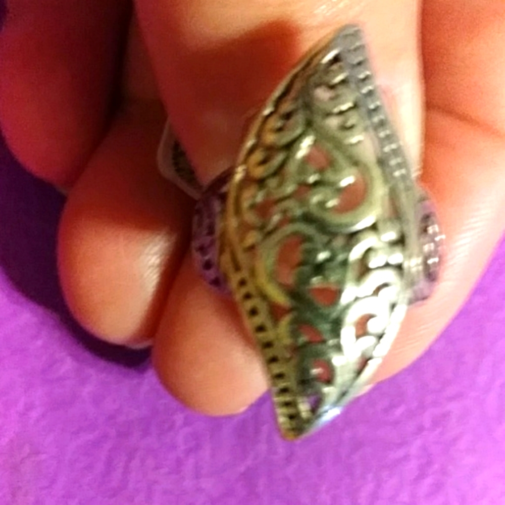 A BEAUTIFUL & ELONGATED, FILIGREE STERLING SILVER RING. SIZE 6